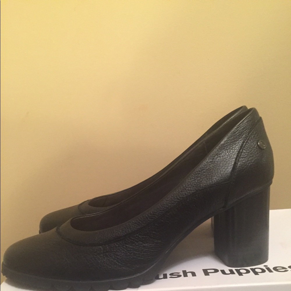 Hush Puppies Women’s Black Spaniel Pump 11W